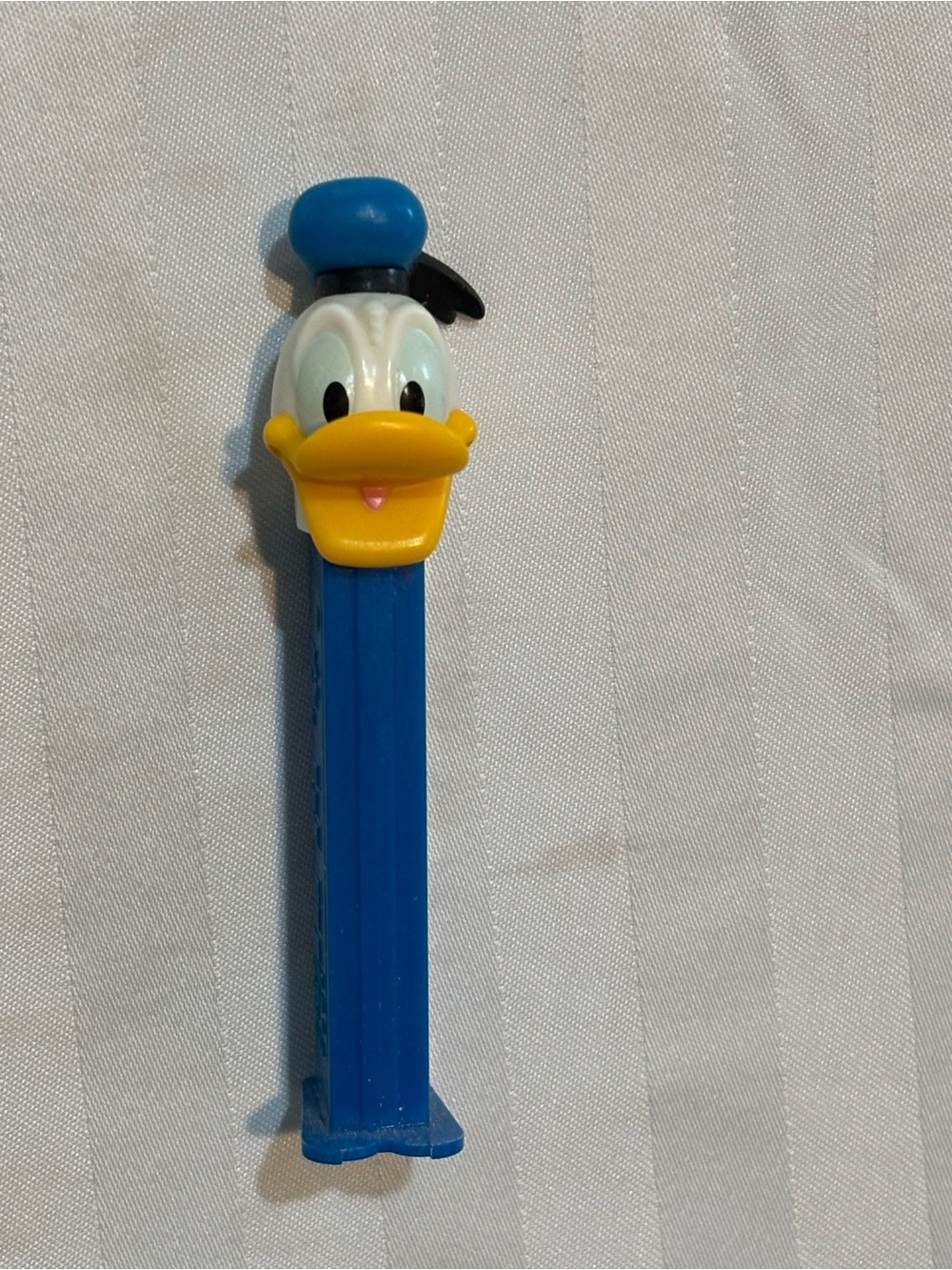 Donald Duck Pez Dispenser (Good Condition)